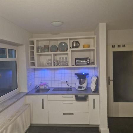Souterrain-Wohnung Mit Kostenlosem Stellplatz Lipsia Esterno foto